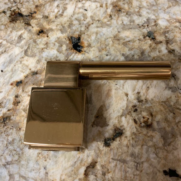 RH modern flow control shower faucet accessory - Picture 5 of 6